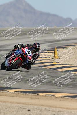 media/Oct-02-2025-Racers Edge (Thu) [[2c91cb6ab3]]/2-A Group/Session 5-Turn 12 (130pm)/